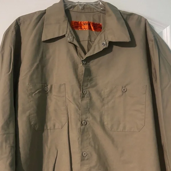 Men's Classic tan work Shirt - Picture 3 of 5